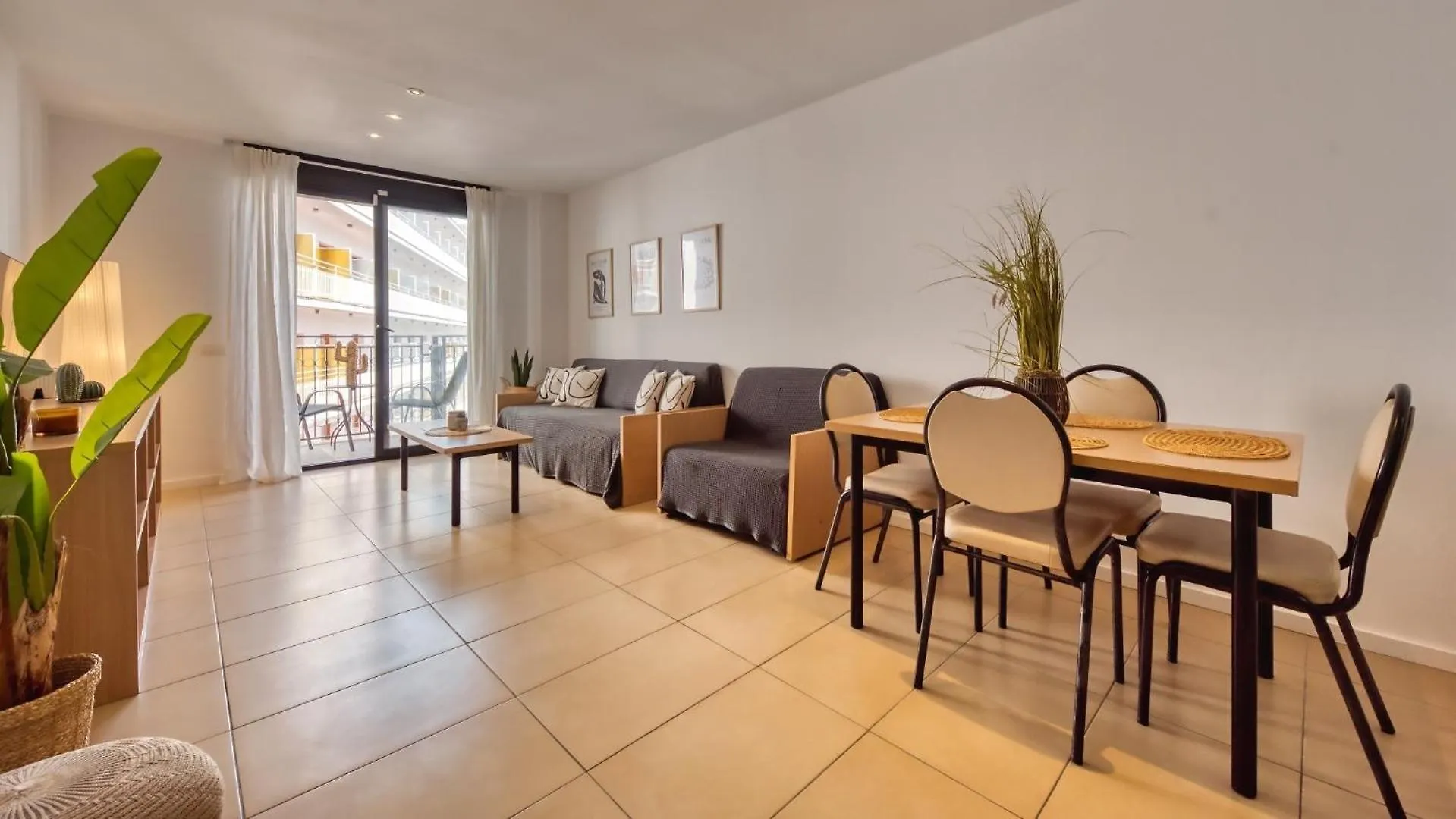 Costacabana - Apartment Dali Lloret de Mar